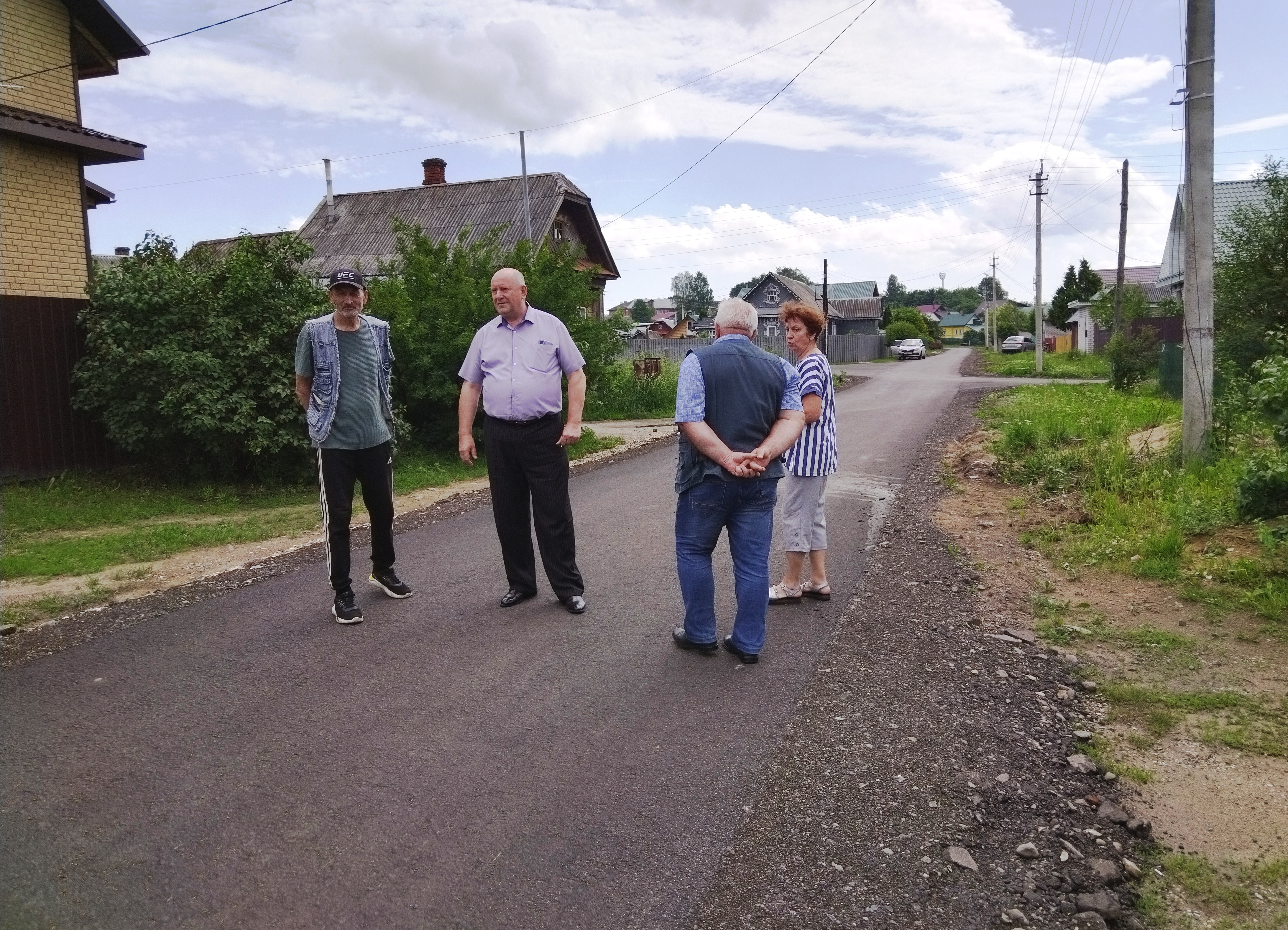 Проверка ремонта автомобильных дорог в п. Каменка.